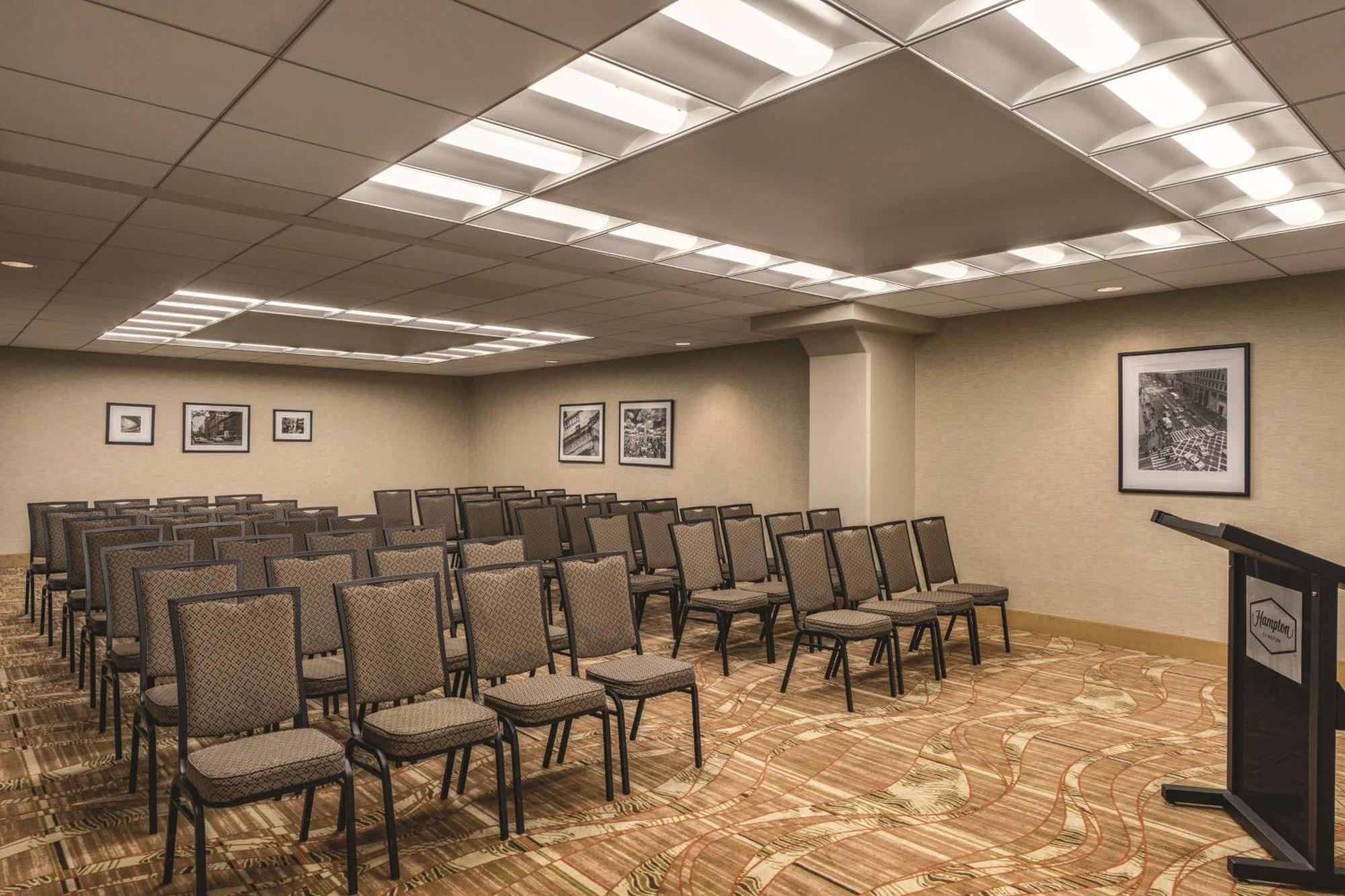 Hampton Inn New York - Laguardia Airport Eksteriør bilde